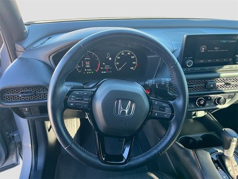 Used 2025 Honda HR-V Sport image 11