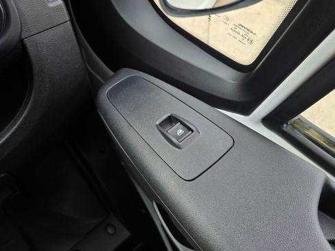 Used 2025 RAM ProMaster 2500 image 22