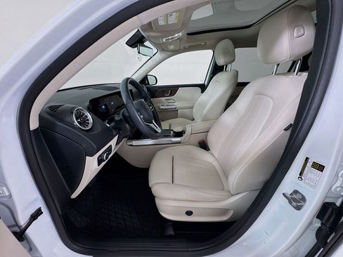 Certified 2023 Mercedes-Benz GLB 250 image 21