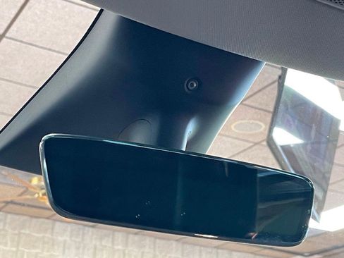 Used 2023 Tesla Model Y Long Range image 34