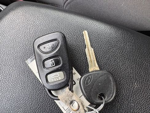 Used 2014 Hyundai Elantra SE w/ Option Group 02 FWD image 26