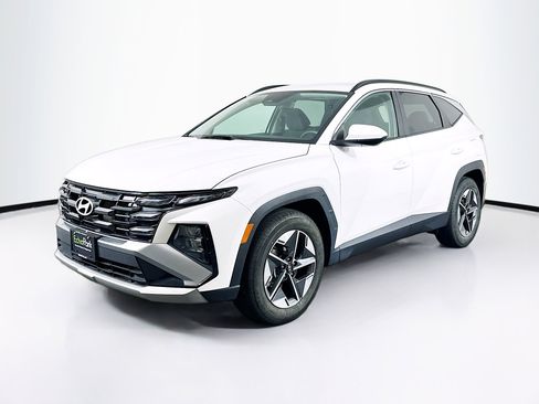 Used 2025 Hyundai Tucson SEL FWD image 3