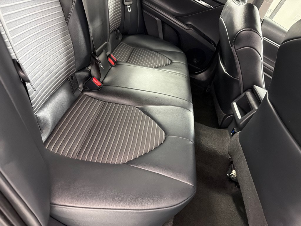 Used 2020 Toyota Camry SE FWD image 20
