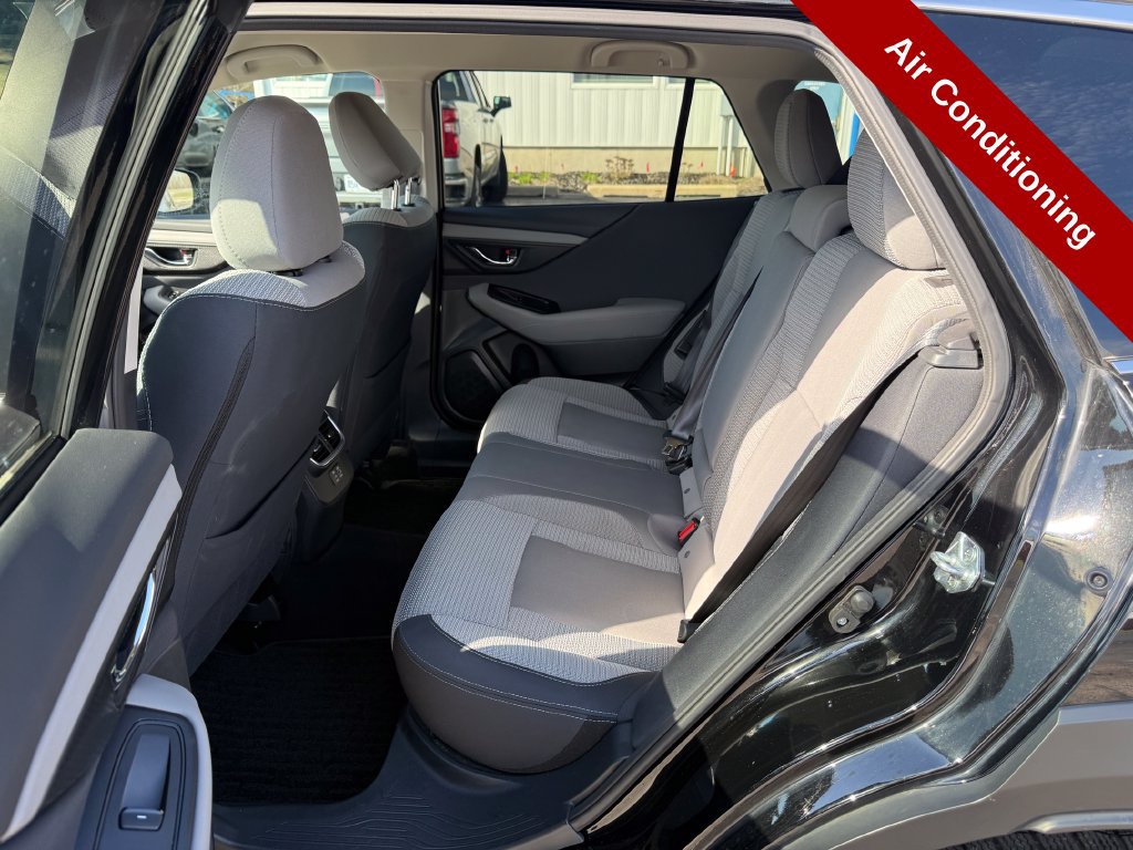 Used 2024 Subaru Outback Premium AWD/4WD image 26