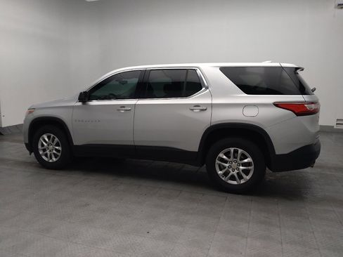 Used 2021 Chevrolet Traverse LS FWD image 3