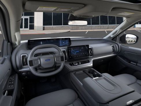 New 2025 Ford Expedition Max Active image 9