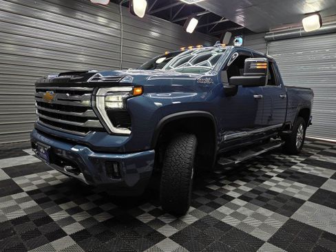 Used 2025 Chevrolet Silverado 2500 High Country w/ High Country Premium Package AWD/4WD image 51