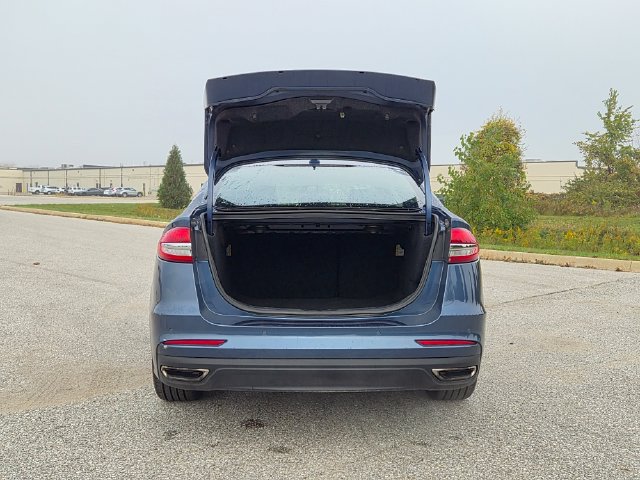 Used 2019 Ford Fusion Titanium AWD/4WD image 10
