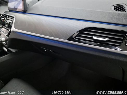 Used 2023 BMW 530e w/ M Sport Package RWD image 28