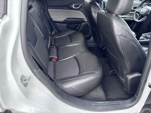 Used 2025 Jeep Compass Latitude image 27