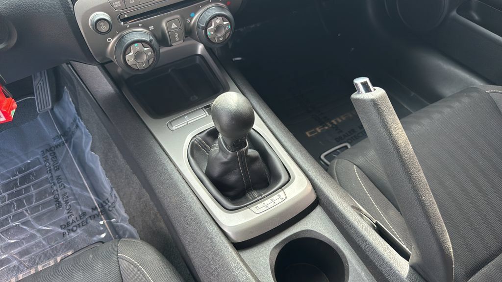 Used 2012 Chevrolet Camaro LS RWD image 21
