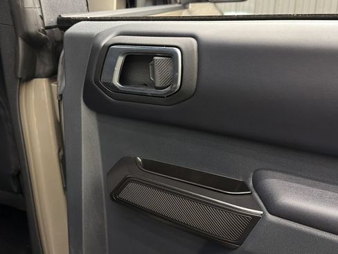 Used 2025 Ford Bronco Outer Banks AWD/4WD image 39