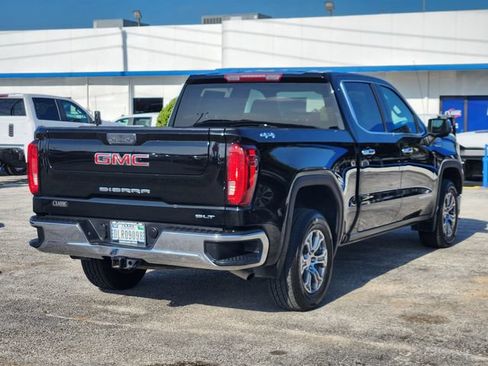 Certified 2025 GMC Sierra 1500 SLT AWD/4WD image 7