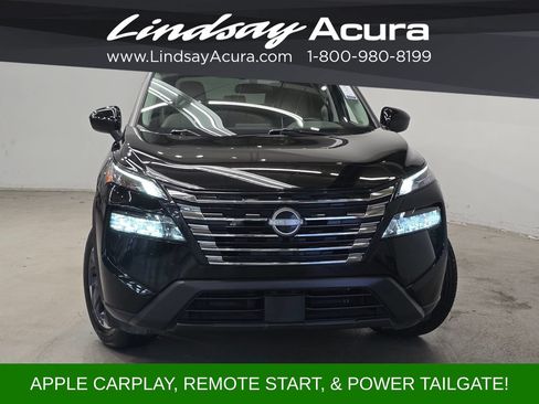 Used 2025 Nissan Rogue SV FWD image 2