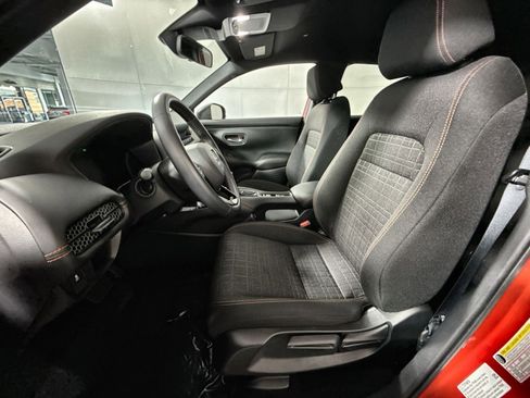 Used 2025 Honda HR-V Sport image 13