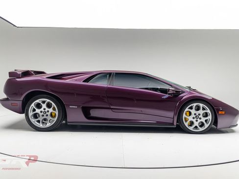 Used 2001 Lamborghini Diablo VT image 2