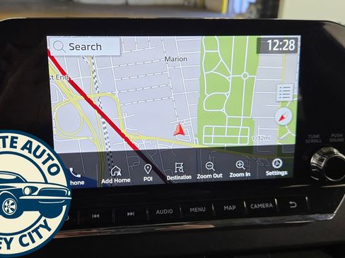 Used 2024 Mitsubishi Outlander SE image 13