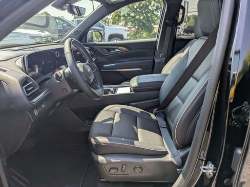 New 2026 Chevrolet Traverse High Country FWD image 22