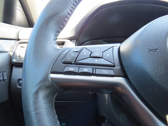 Used 2017 Nissan Rogue SL w/ SL Premium Package FWD image 12