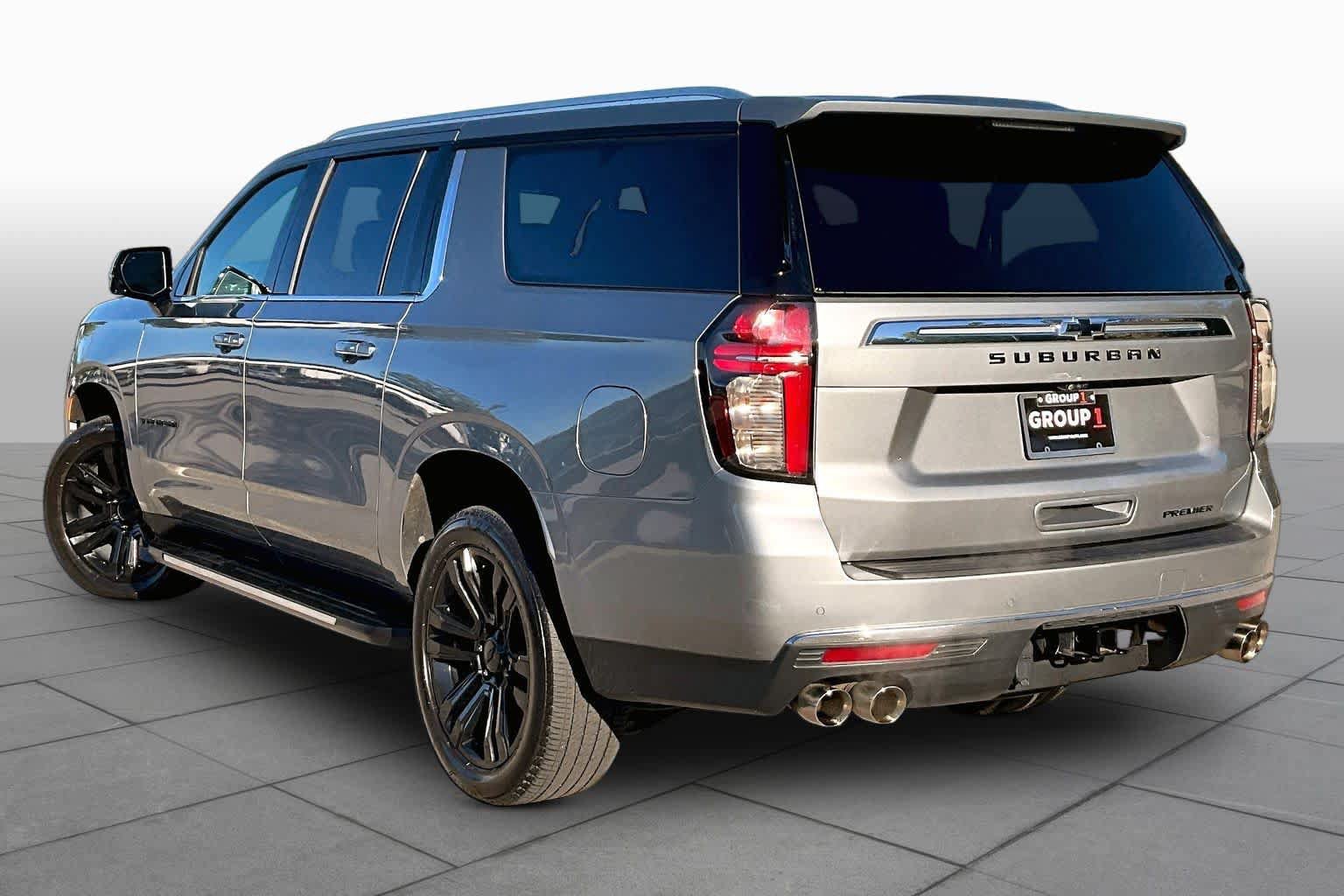 Used 2023 Chevrolet Suburban Premier RWD image 11