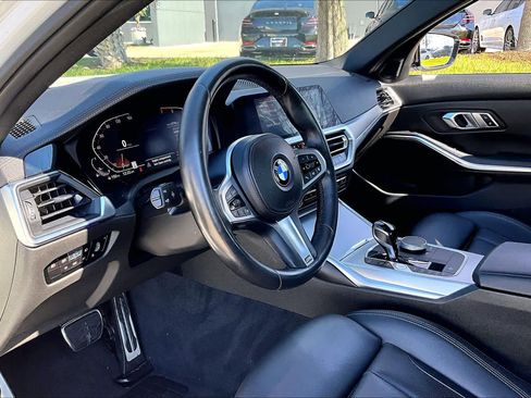 Used 2022 BMW 330i Sedan w/ M Sport Package image 15