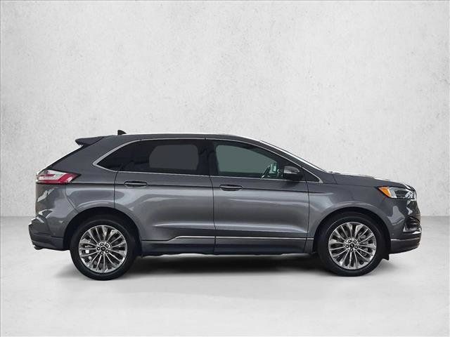 Used 2022 Ford Edge Titanium w/ Equipment Group 301A AWD/4WD image 4