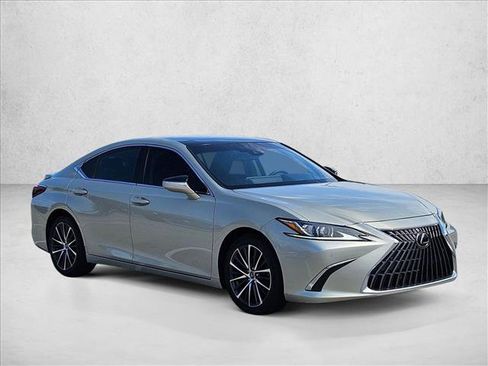 Used 2023 Lexus ES 350 w/ Premium Package FWD image 3