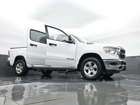 Used 2023 RAM 1500 Big Horn AWD/4WD image 30