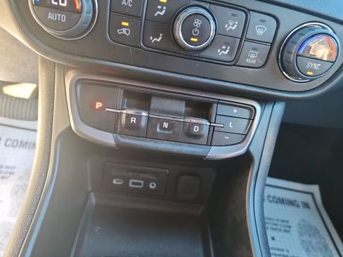 Used 2022 GMC Terrain AT4 w/ Tech Package AWD/4WD image 24
