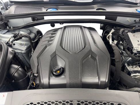 Used 2022 Porsche Macan image 72