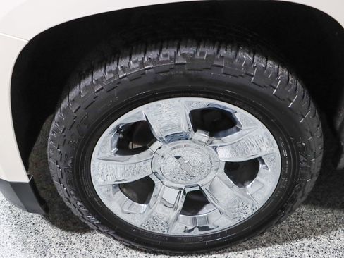 Used 2015 Chevrolet Tahoe LTZ image 11