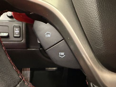 Used 2017 Chevrolet Corvette Stingray Convertible w/ 2LT Preferred Equipment Group image 19