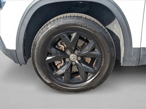 Used 2018 Volkswagen Atlas SE image 26