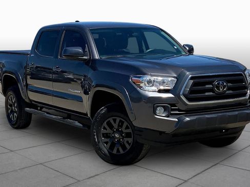 Used 2022 Toyota Tacoma SR5 w/ SR5 Appearance Package (SM) image 3