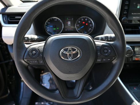 Used 2019 Toyota RAV4 XLE AWD/4WD image 23