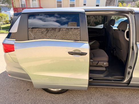 Used 2019 Honda Odyssey LX image 20
