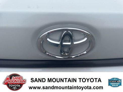 Used 2023 Toyota Corolla LE image 11