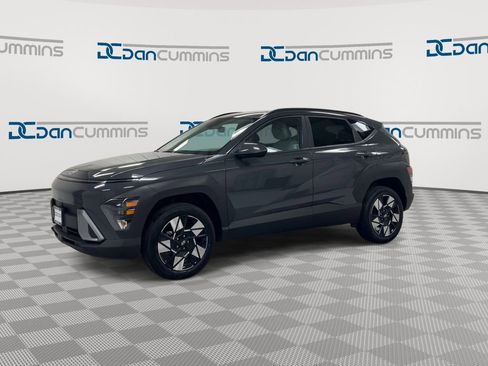 Used 2024 Hyundai Kona SEL AWD/4WD image 4