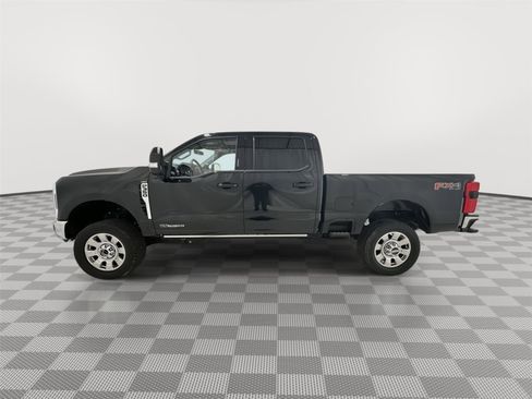Used 2024 Ford F350 Lariat w/ Lariat Ultimate Package image 3