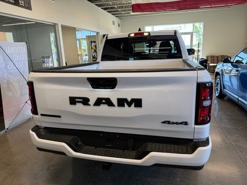 Used 2025 RAM 1500 Big Horn w/ Night Edition AWD/4WD image 22