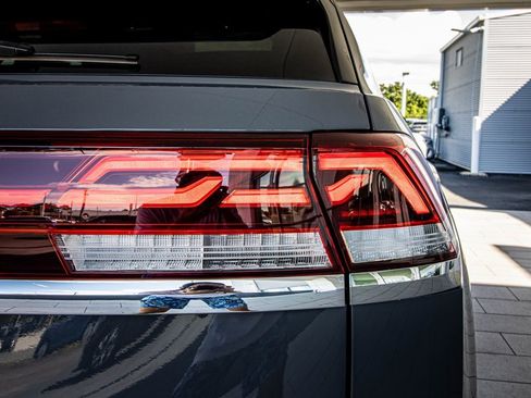 New 2026 Volkswagen Atlas Cross Sport SE image 18