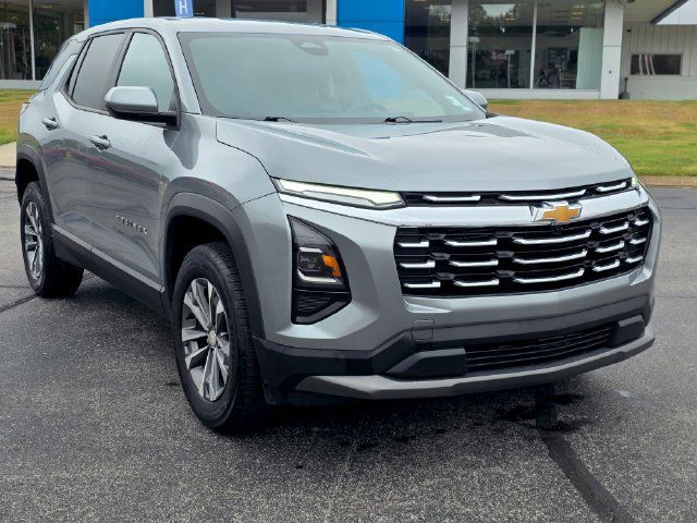 Used 2026 Chevrolet Equinox LT w/ Convenience Package II FWD image 17