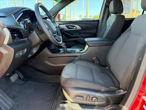 Certified 2023 Chevrolet Traverse LT FWD image 6