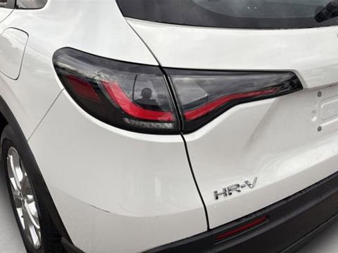 Used 2023 Honda HR-V LX image 33