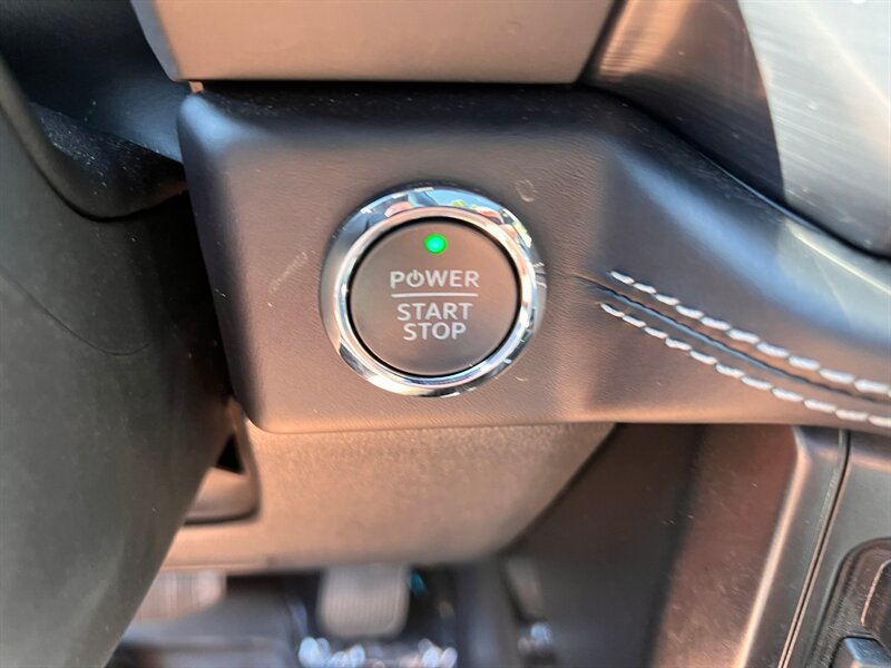 Used 2023 Ford F150 Lightning Platinum AWD/4WD image 39