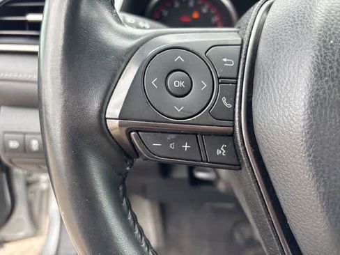 Used 2023 Toyota Camry XSE image 12