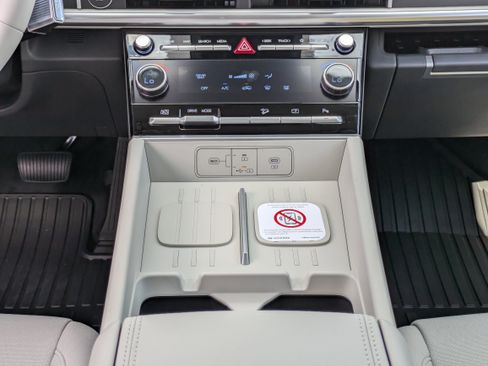 New 2026 Hyundai Santa Fe SE image 19