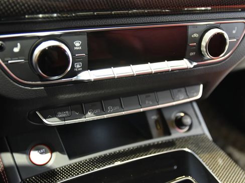 Used 2024 Audi SQ5 Premium Plus w/ S Sport Package AWD/4WD image 16