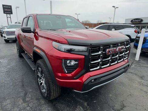 Certified 2025 GMC Canyon AT4 w/ Technology Plus Package image 2