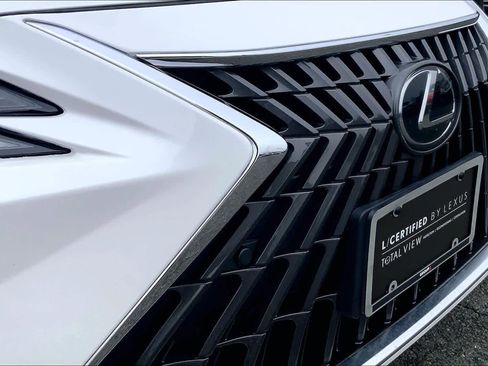 Certified 2025 Lexus ES 350 w/ Premium Package image 30